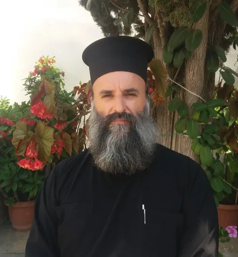 Φωτογραφία Καθηγητή π. Βασίλειος Ντάβος